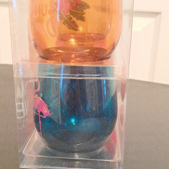 4 wine glasses NWT - Picture 3 of 4